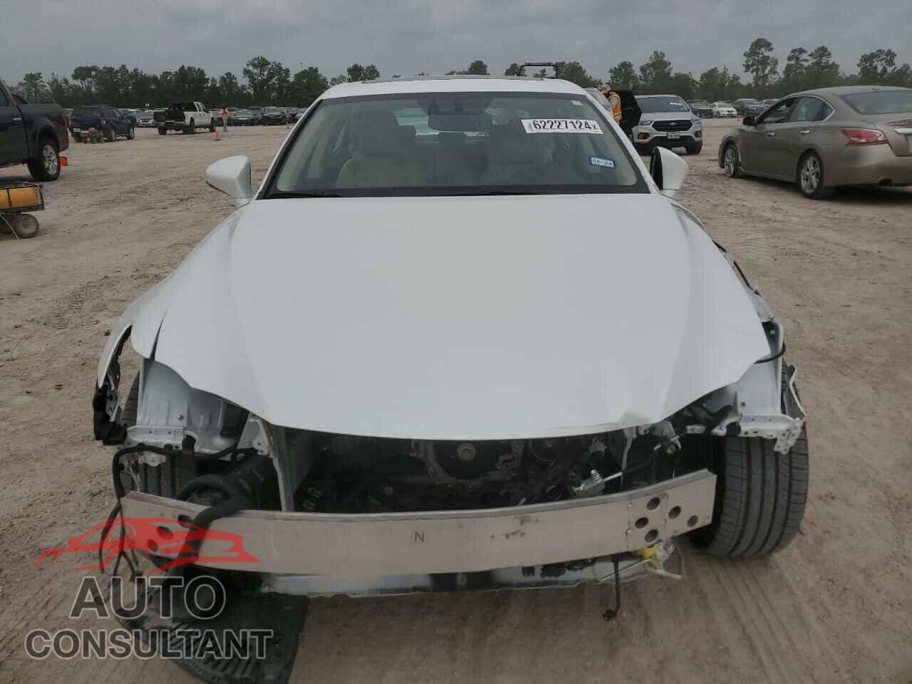 LEXUS IS 2016 - JTHBA1D29G5030245