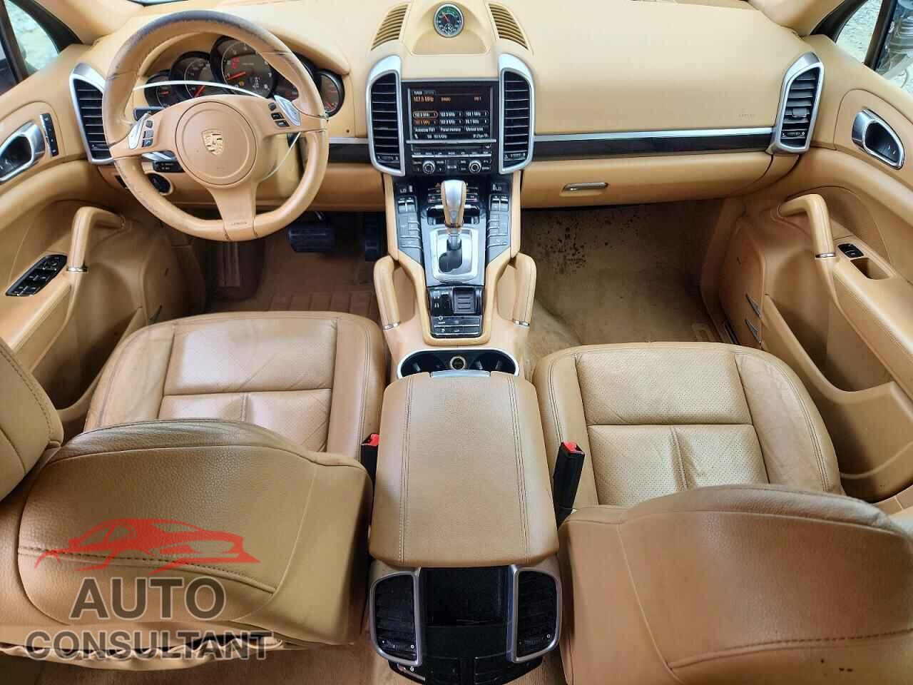 PORSCHE CAYENNE 2012 - WP1AA2A2XCLA07715