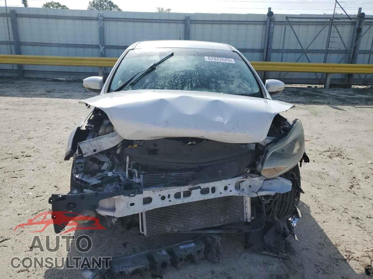 FORD FOCUS 2013 - 1FADP3K28DL353285