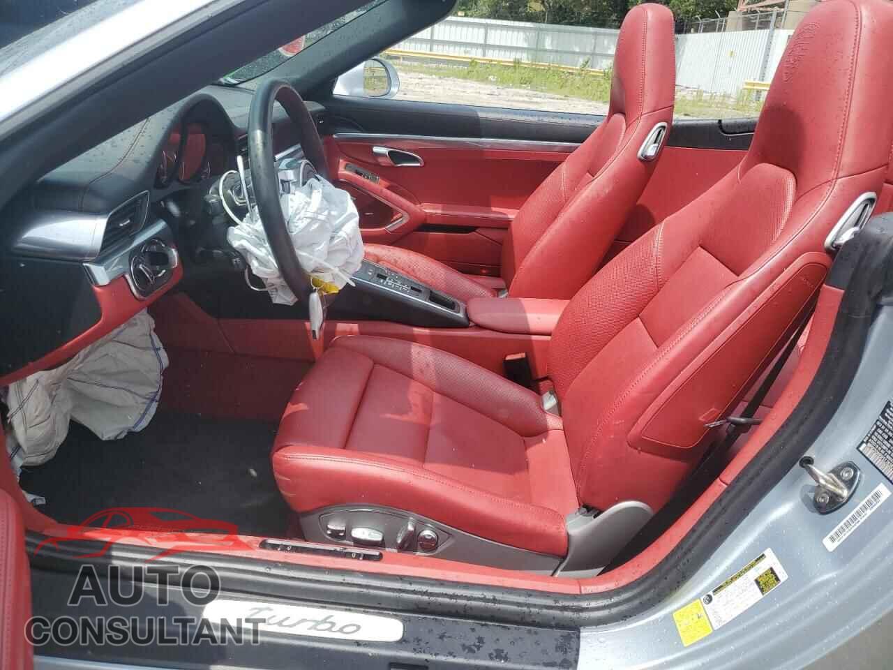PORSCHE 911 2015 - WP0CD2A95FS178381