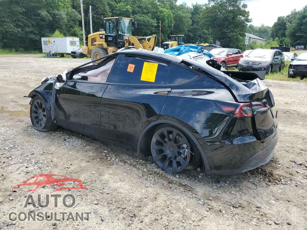 TESLA MODEL Y 2023 - 7SAYGDEE9PA158665