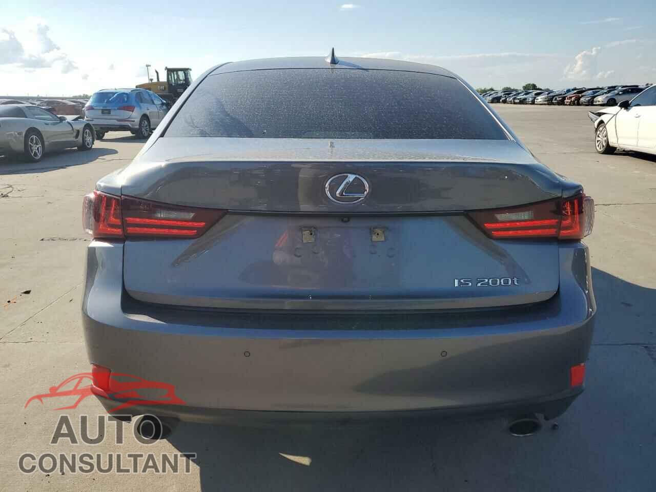 LEXUS IS 2016 - JTHBA1D22G5010161