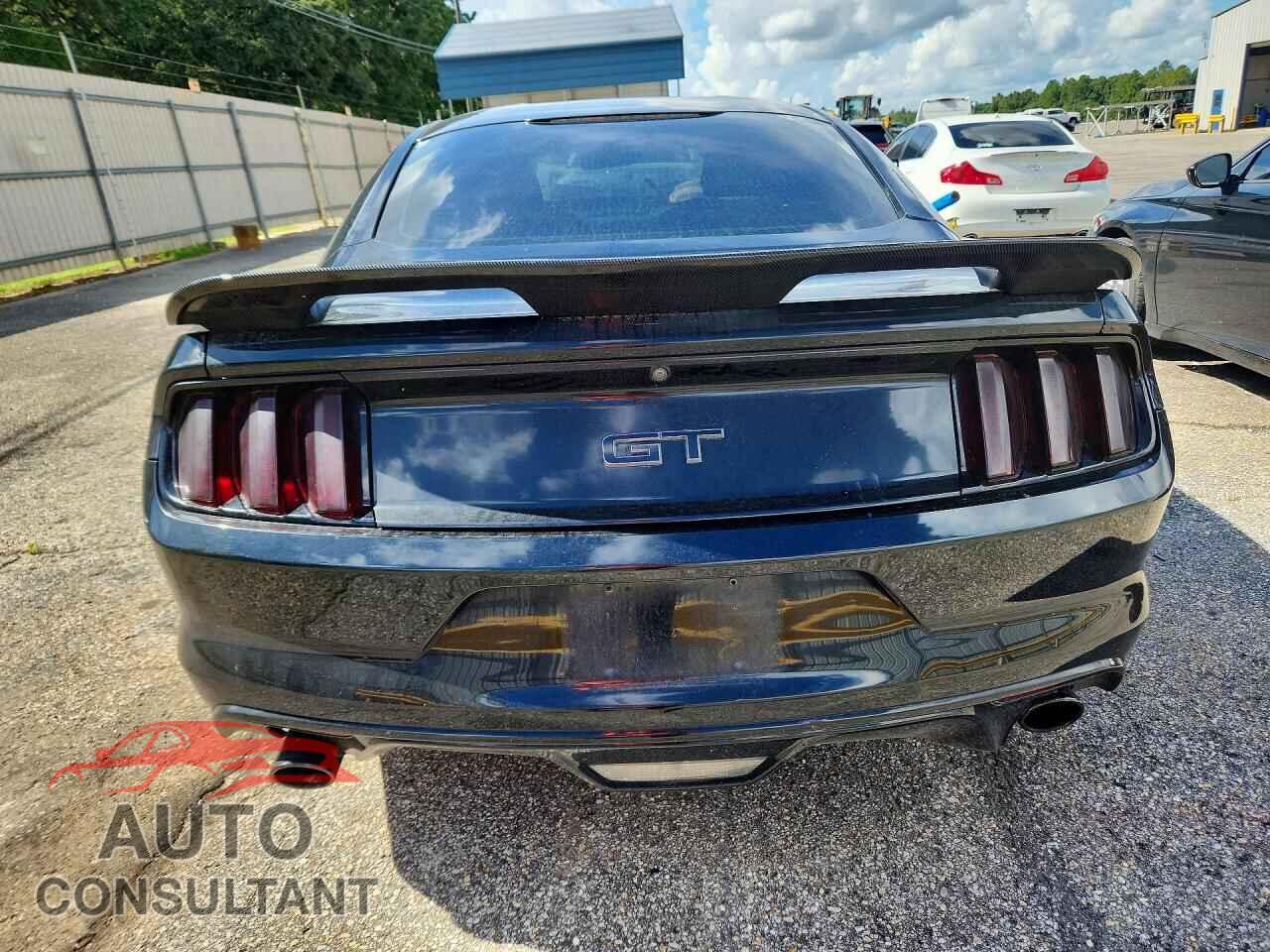 FORD MUSTANG 2017 - 1FA6P8CF8H5290013