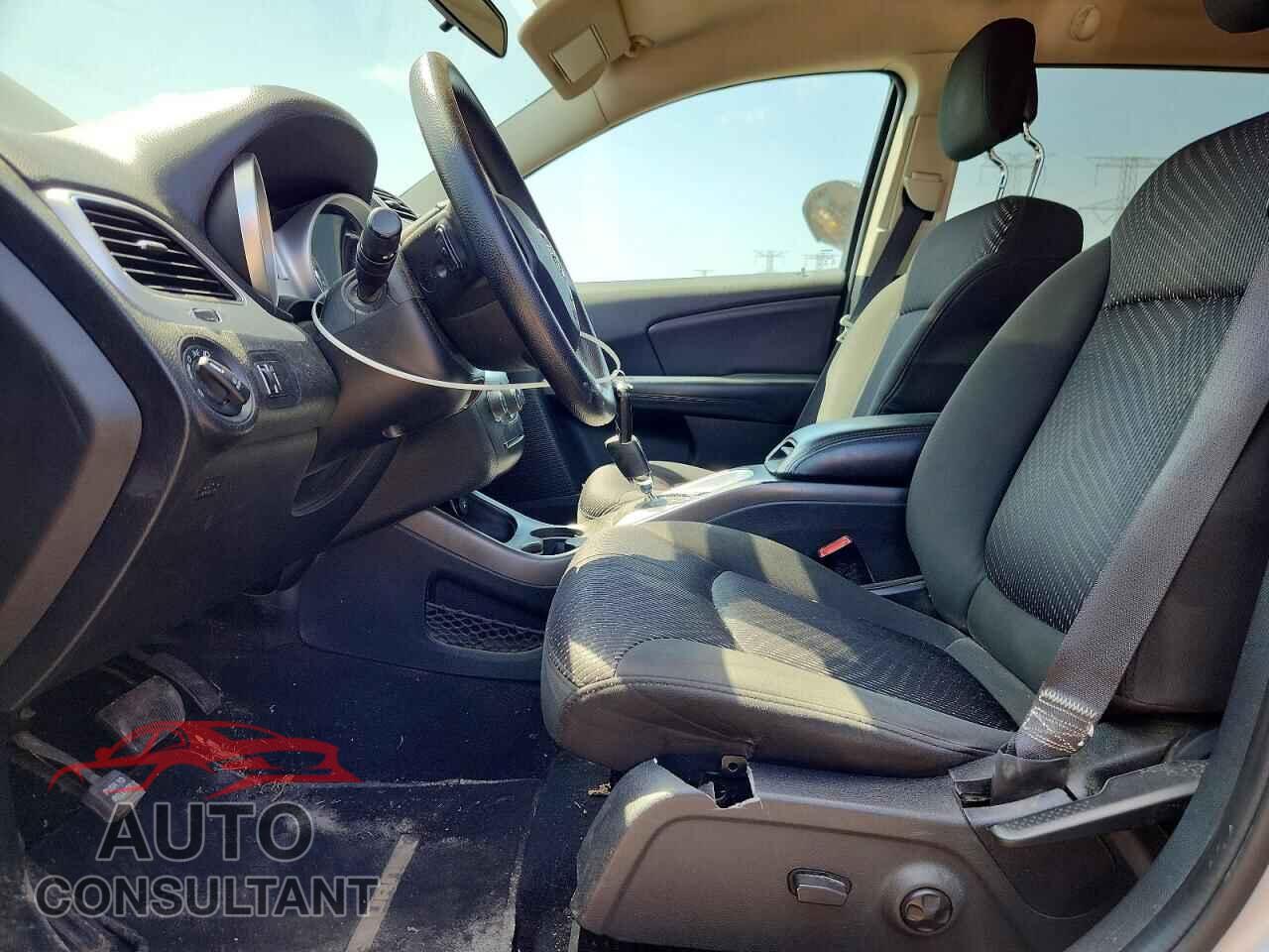 DODGE JOURNEY 2017 - 3C4PDCBG5HT531823