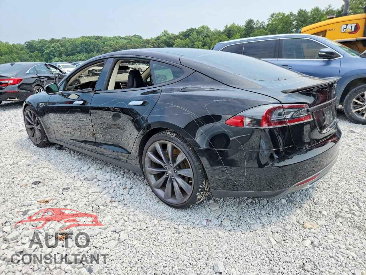 TESLA MODEL S 2013 - 5YJSA1CP6DFP07910