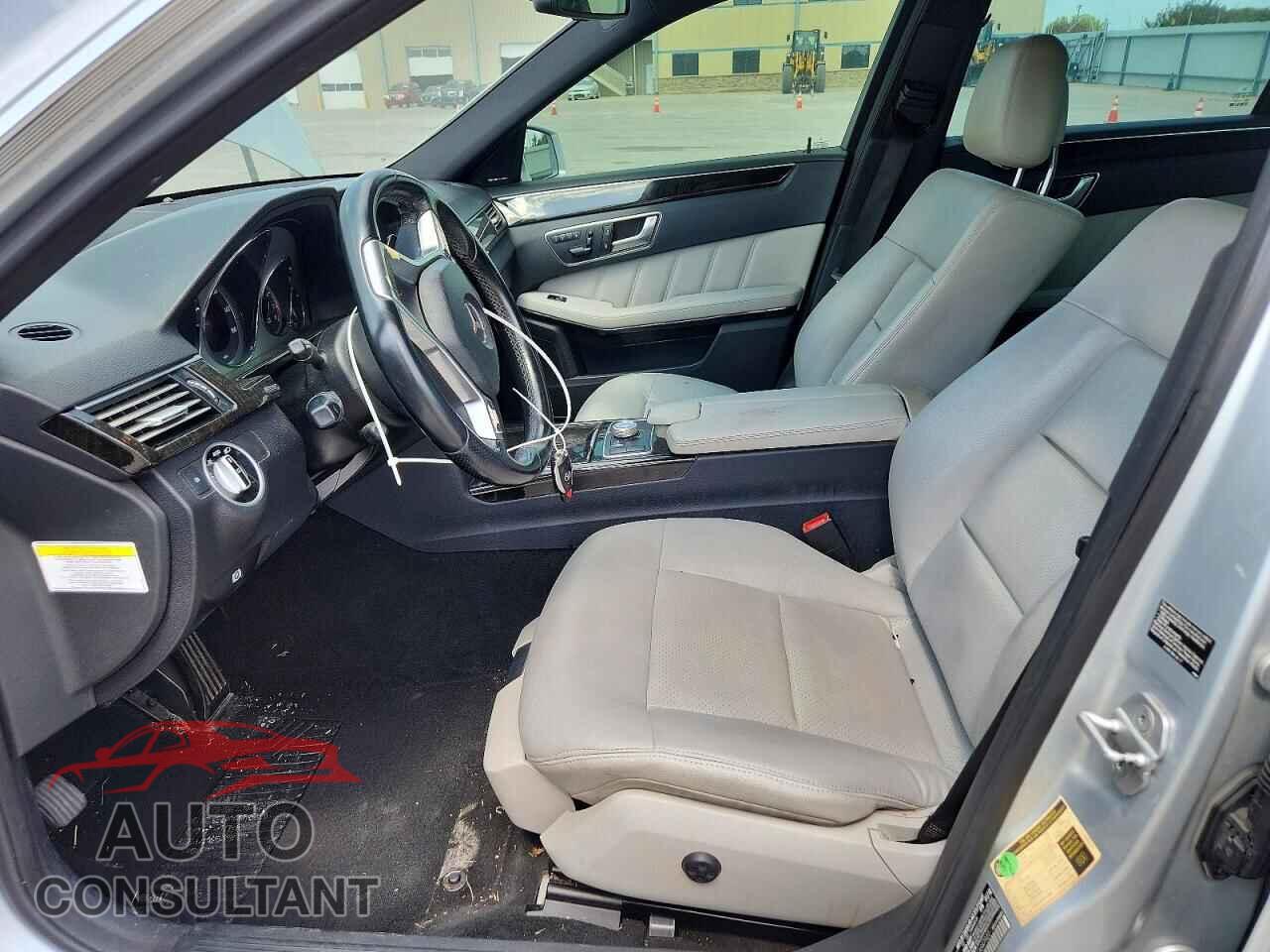 MERCEDES-BENZ E-CLASS 2012 - WDDHF5KB6CA587922