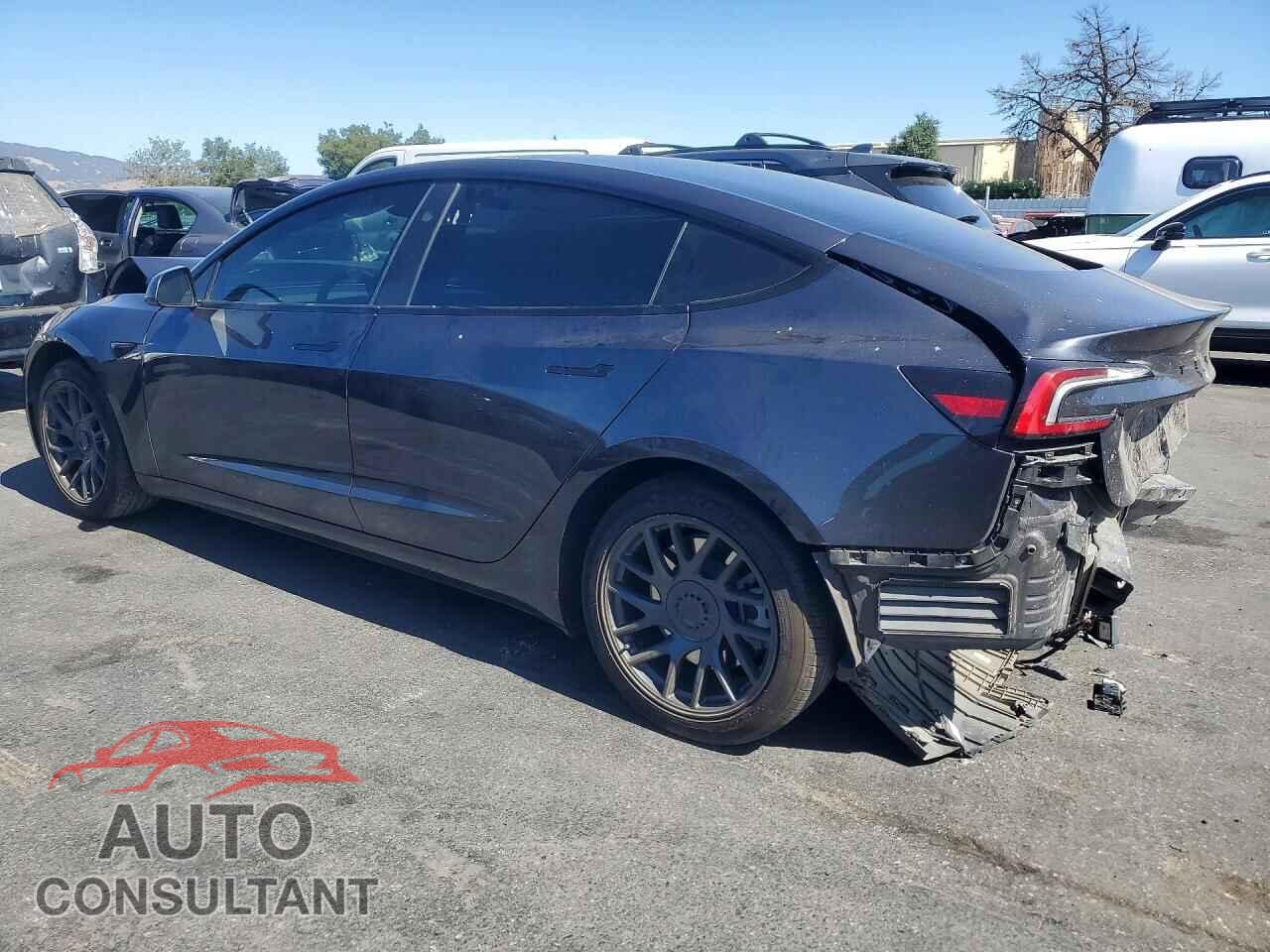 TESLA MODEL 3 2025 - 5YJ3E1EA4SF995103