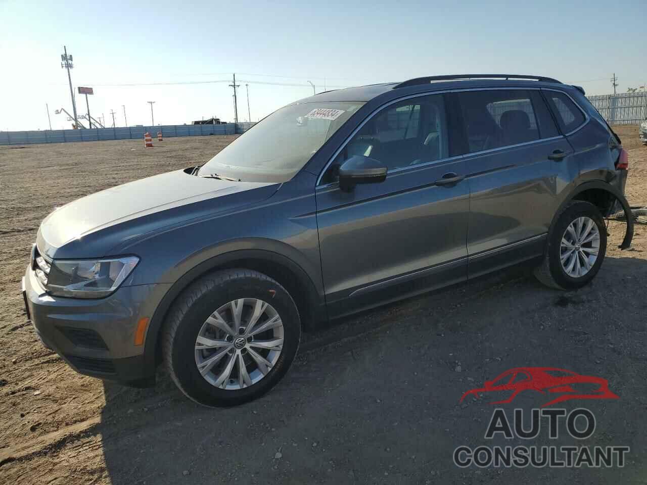 VOLKSWAGEN TIGUAN 2018 - 3VV2B7AX3JM132886