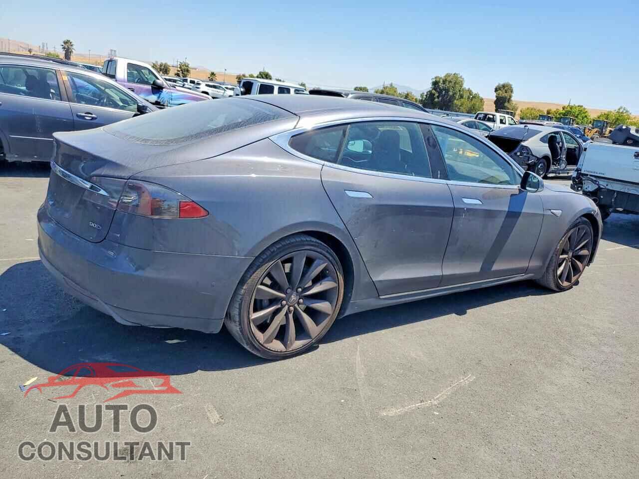 TESLA MODEL S 2016 - 5YJSA1E29GF132479