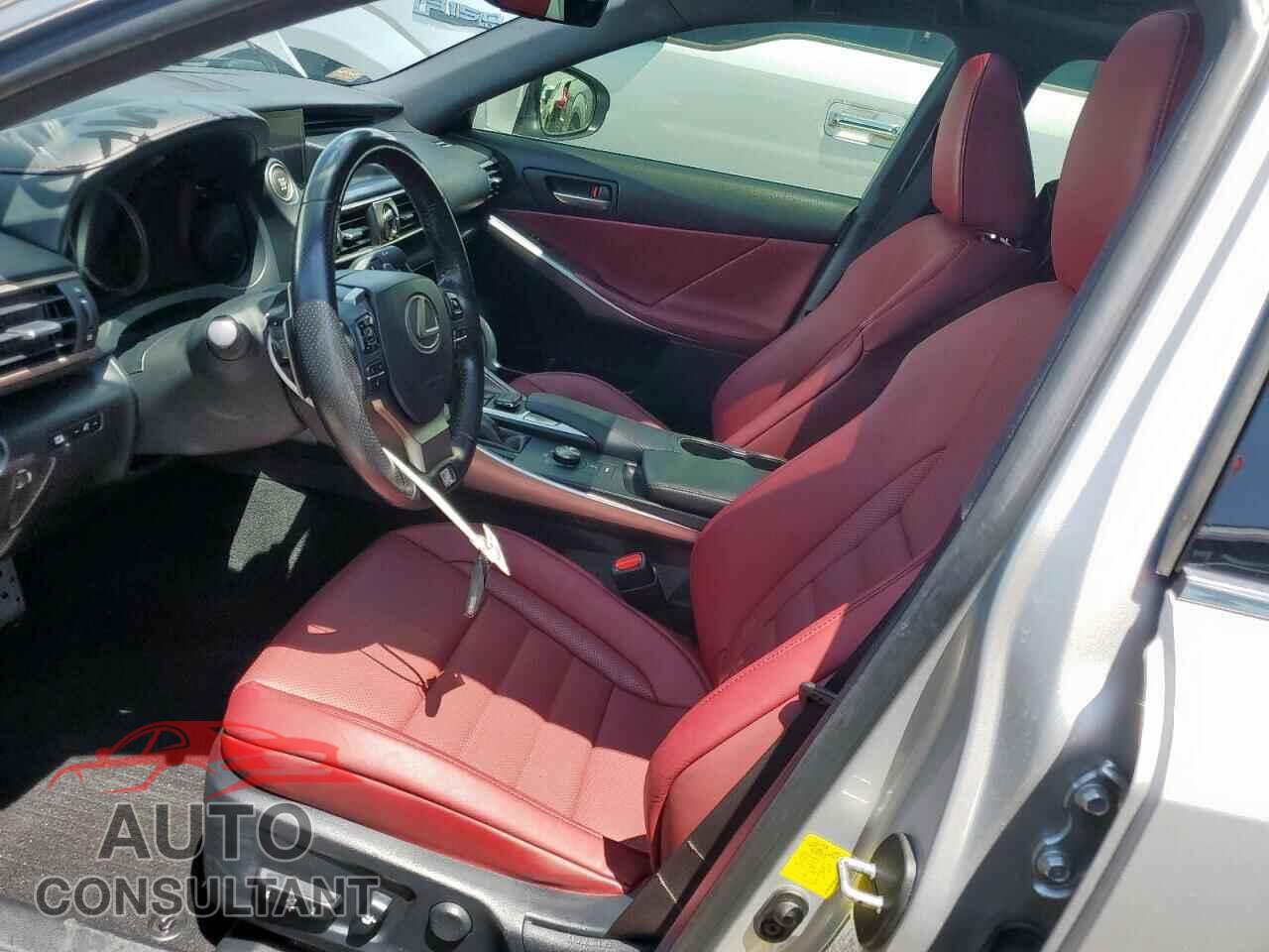 LEXUS IS 2017 - JTHBA1D23H5050363