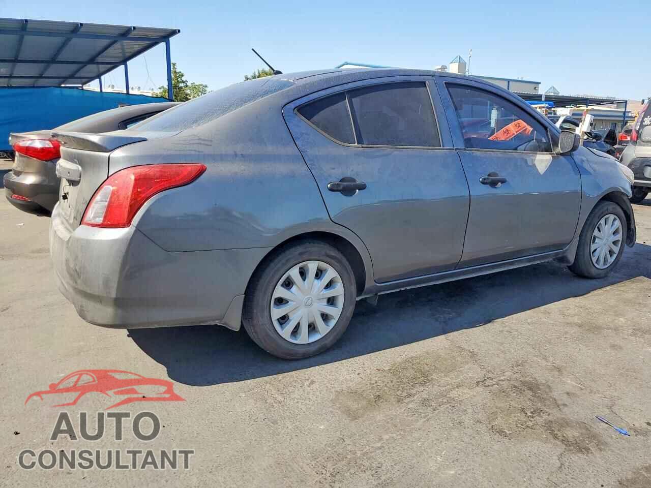 NISSAN VERSA 2017 - 3N1CN7AP3HL828905