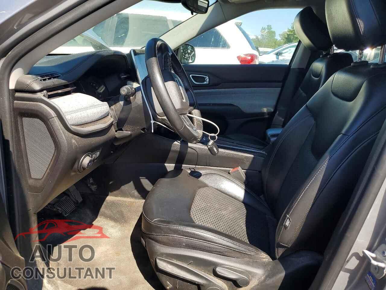 JEEP COMPASS 2022 - 3C4NJDBB8NT123984