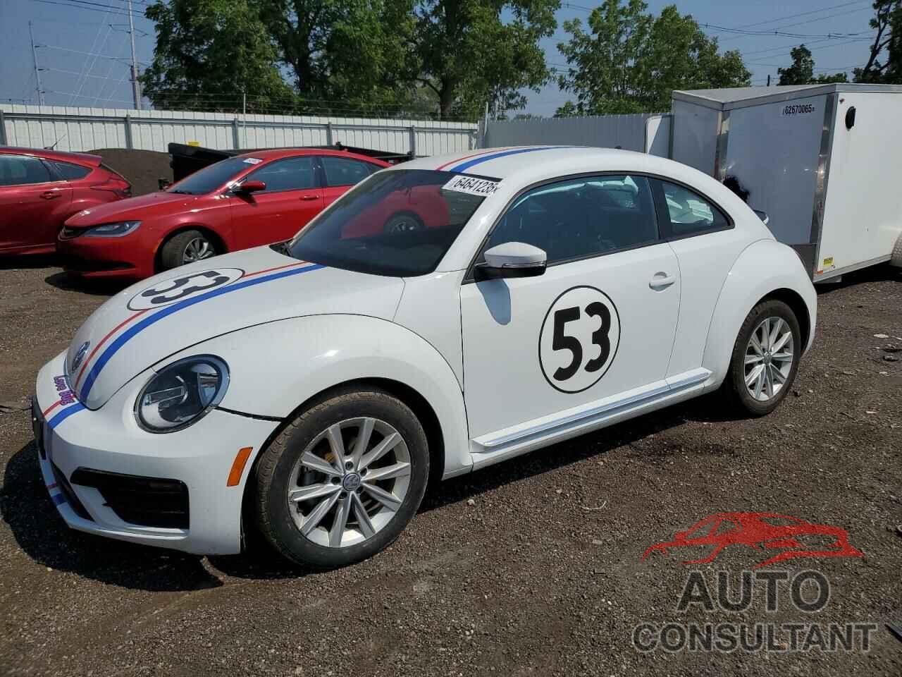 VOLKSWAGEN BEETLE 2018 - 3VWFD7AT1JM713484