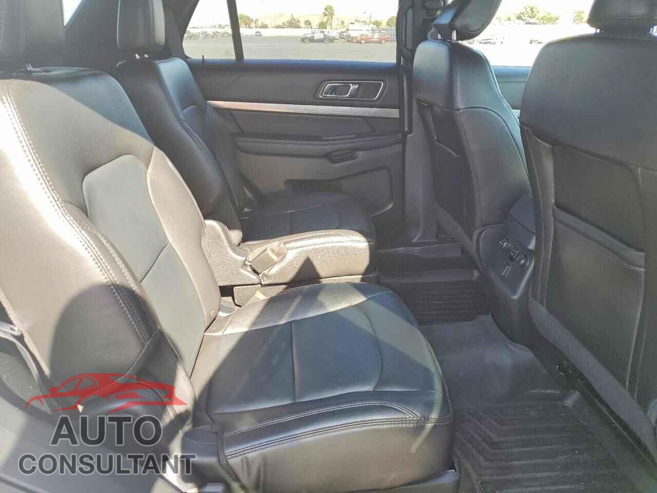 FORD EXPLORER 2018 - 1FM5K8D87JGB57155