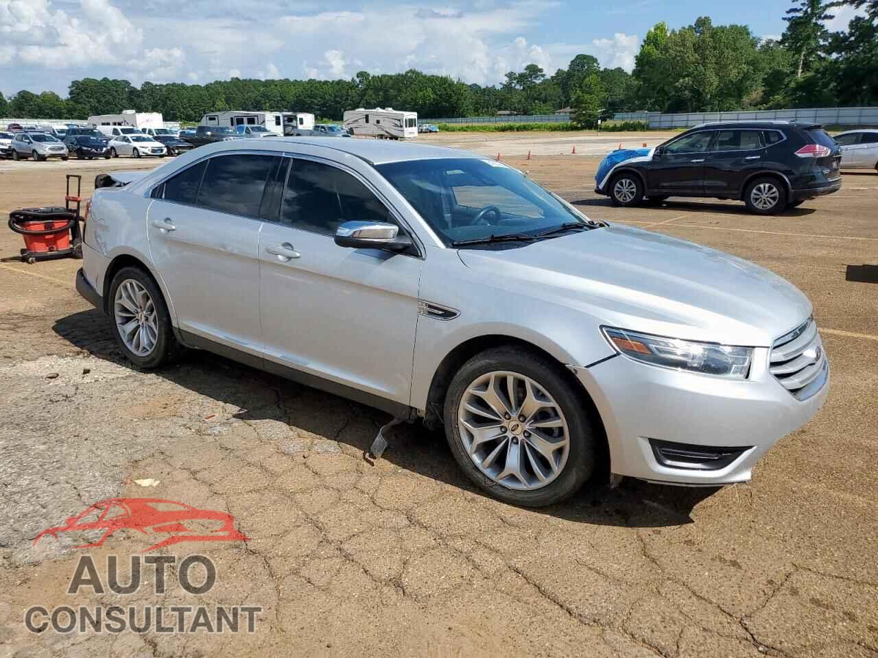 FORD TAURUS 2019 - 1FAHP2F87KG118053