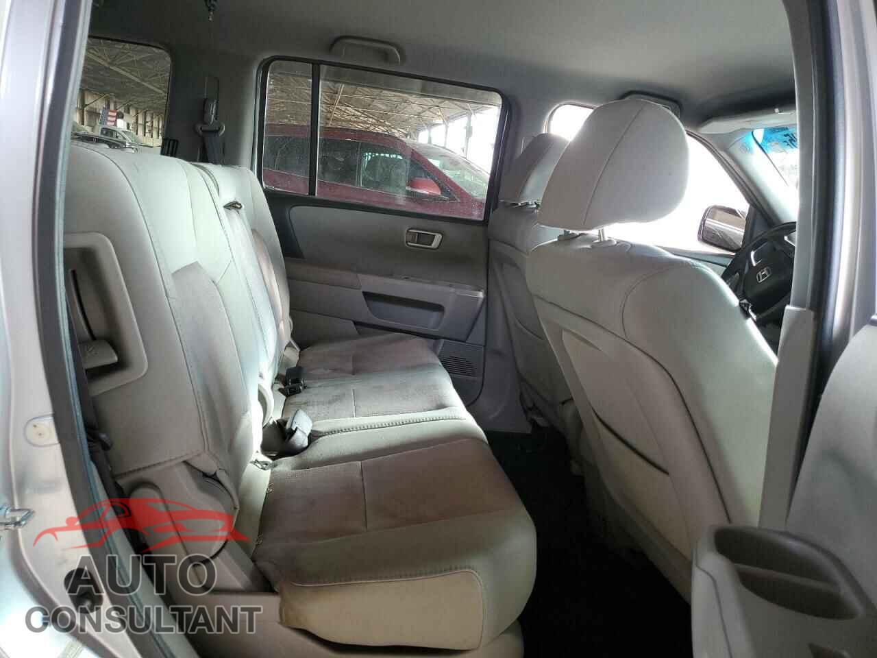 HONDA PILOT 2012 - 5FNYF4H42CB031515