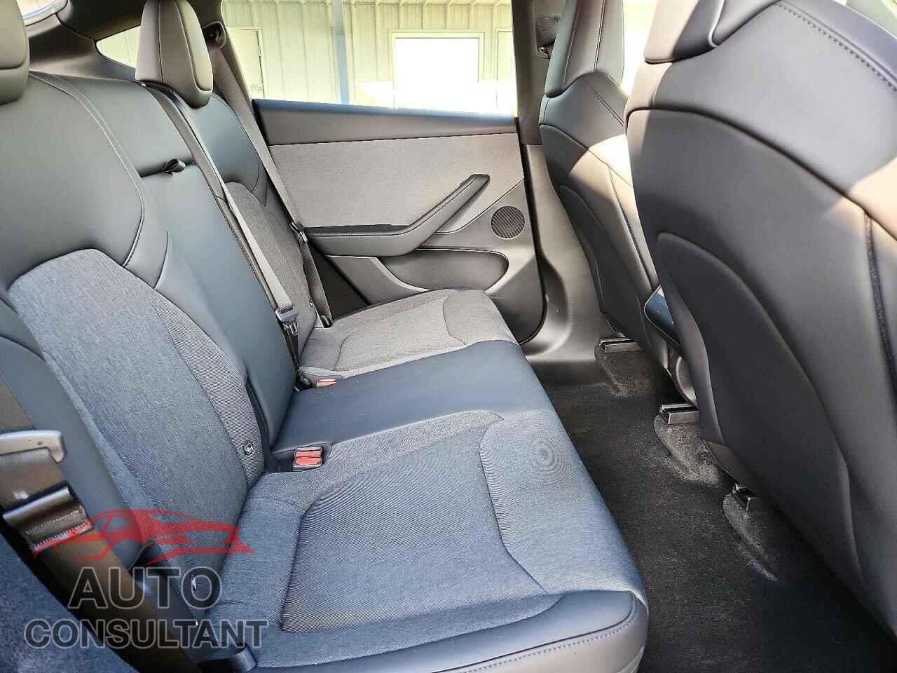 TESLA MODEL Y 2026 - 7SAYGDEDXTA720915
