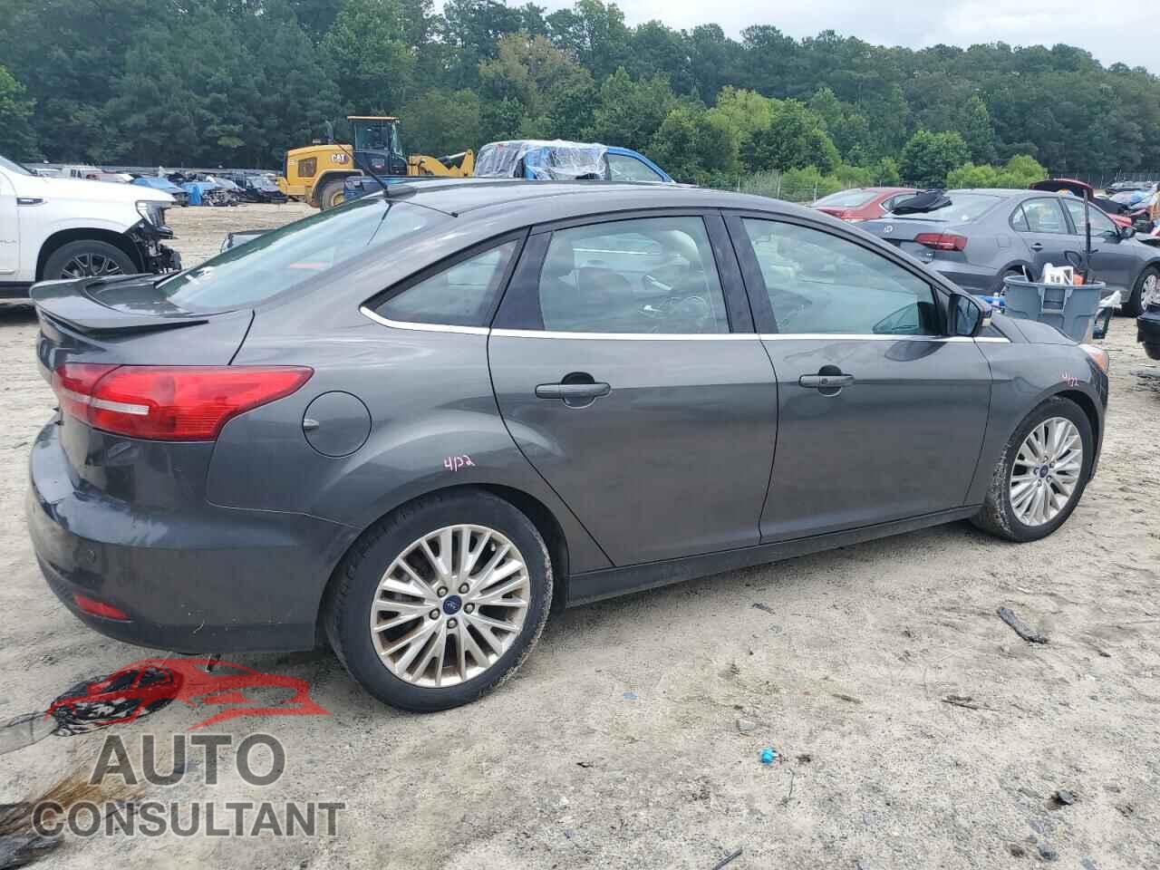 FORD FOCUS 2015 - 1FADP3J21FL360776