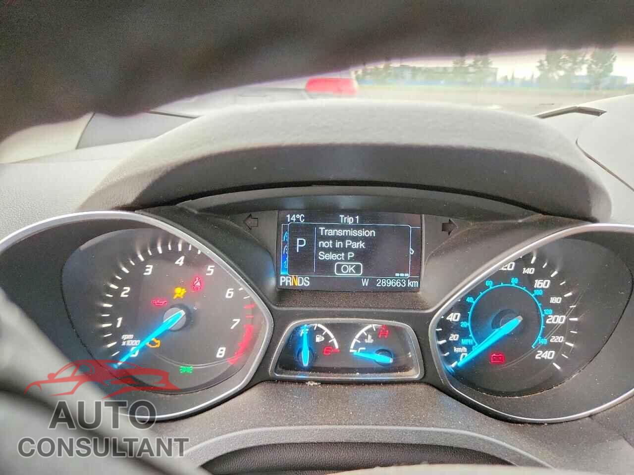 FORD ESCAPE 2015 - 1FMCU9J90FUC16088