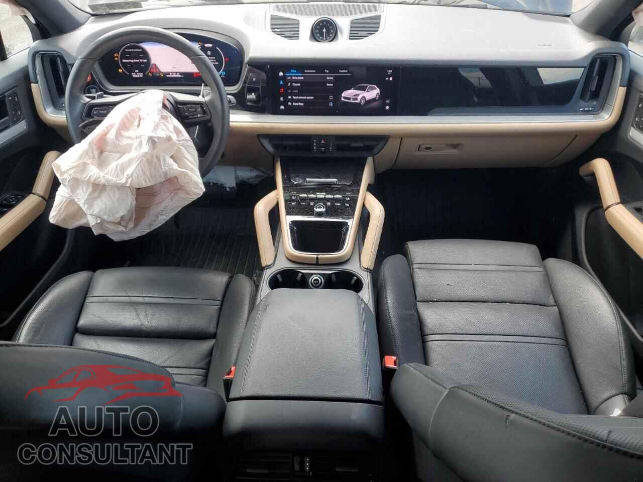 PORSCHE CAYENNE 2024 - WP1BA2AY2RDA49095