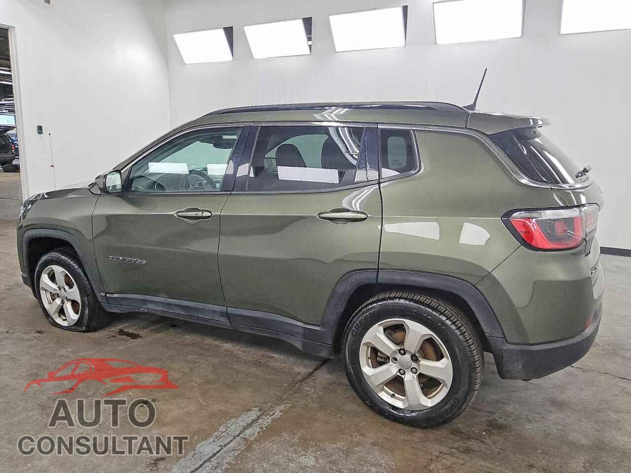 JEEP COMPASS 2018 - 3C4NJDBB3JT372221