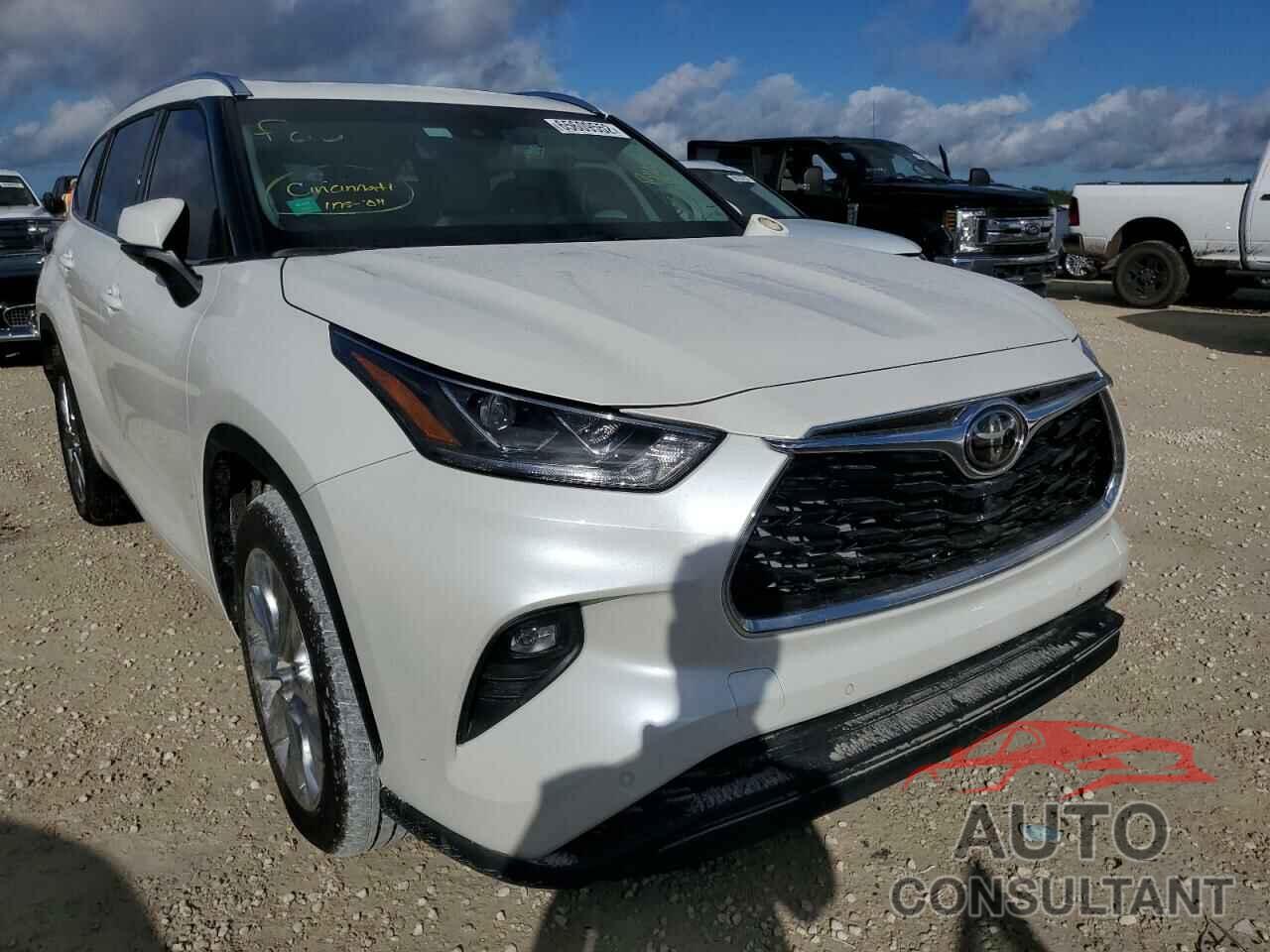 TOYOTA HIGHLANDER 2021 - 5TDYZRAHXMS530951