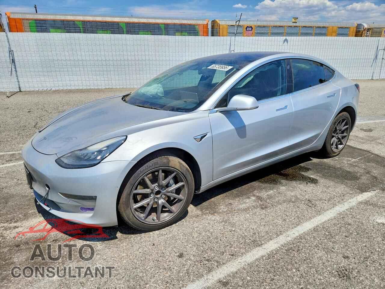TESLA MODEL 3 2018 - 5YJ3E1EA4JF095347