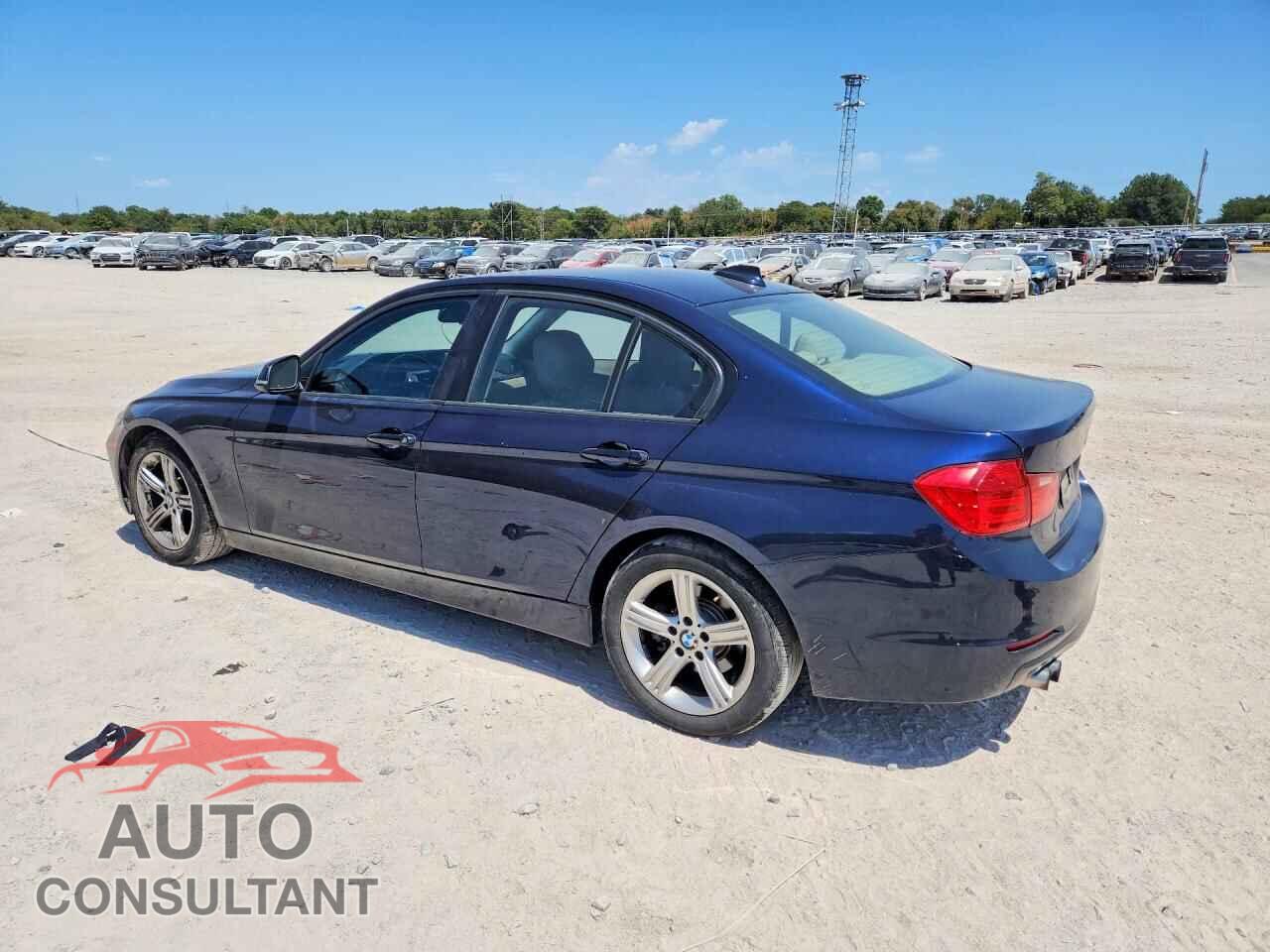 BMW 3 SERIES 2013 - WBA3C1C52DF436737