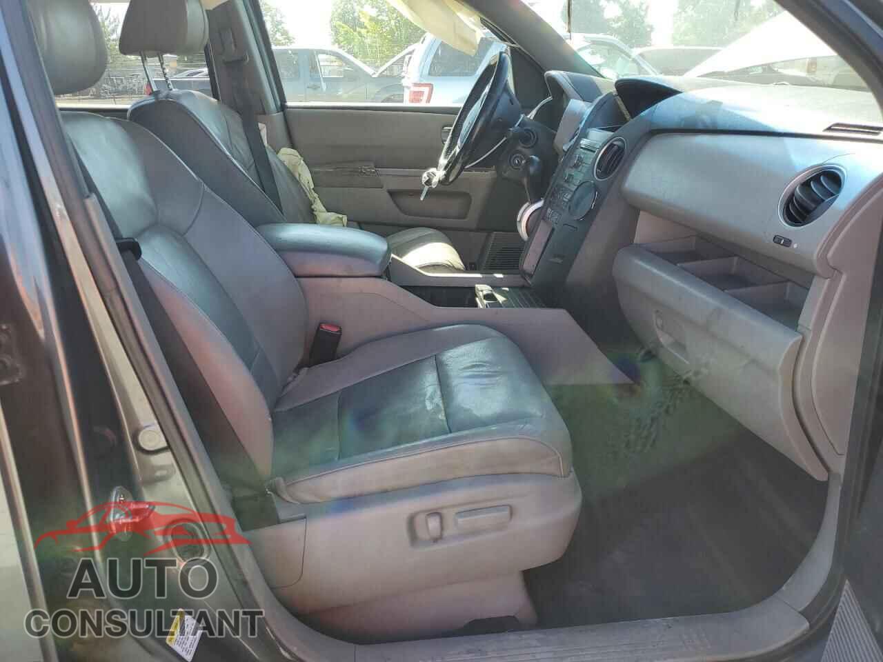 HONDA PILOT 2010 - 5FNYF4H54AB009179