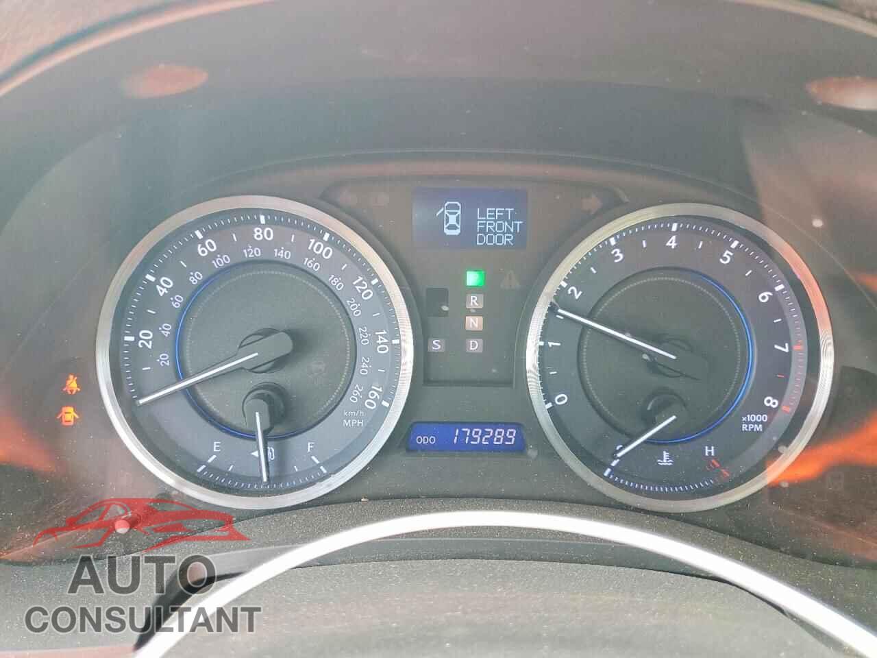 LEXUS IS 2011 - JTHBF5C28B5154283