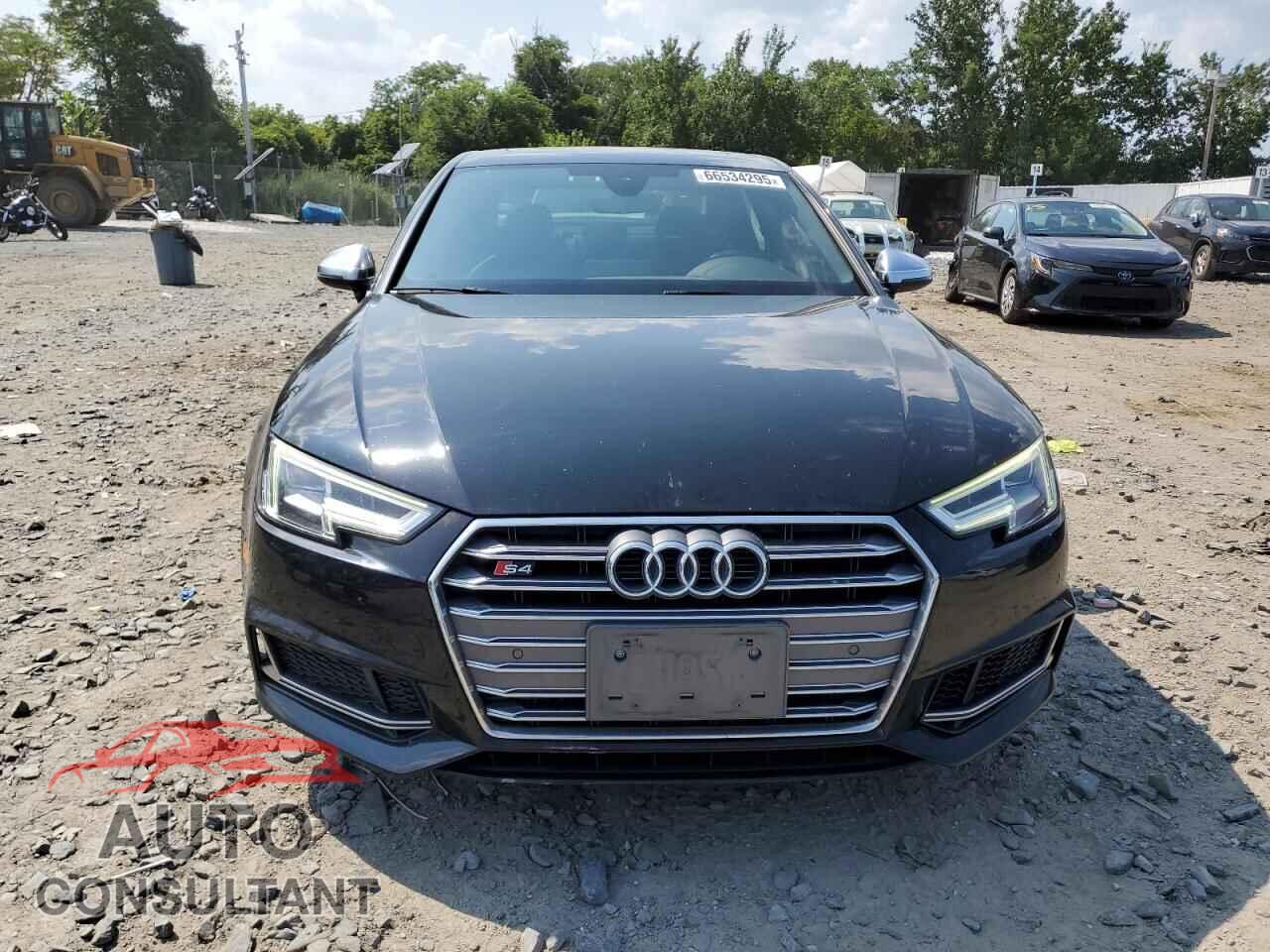AUDI S4/RS4 2018 - WAUB4AF40JA020173