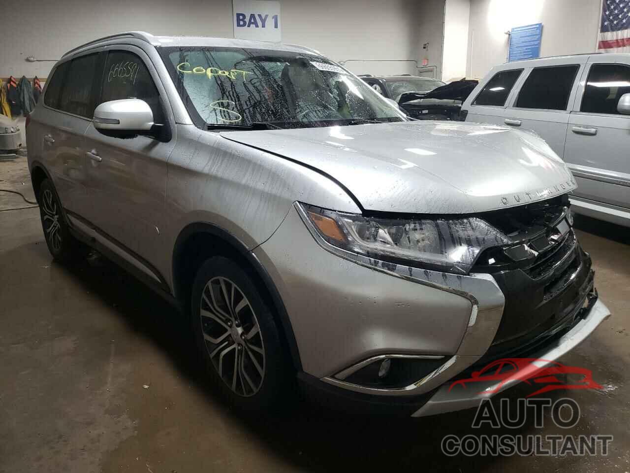 MITSUBISHI OUTLANDER 2018 - JA4AZ3A31JZ051583