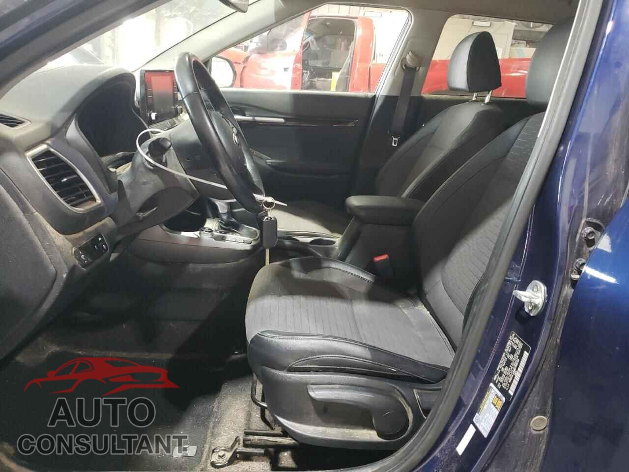 KIA SELTOS 2021 - KNDEUCAAXM7058519