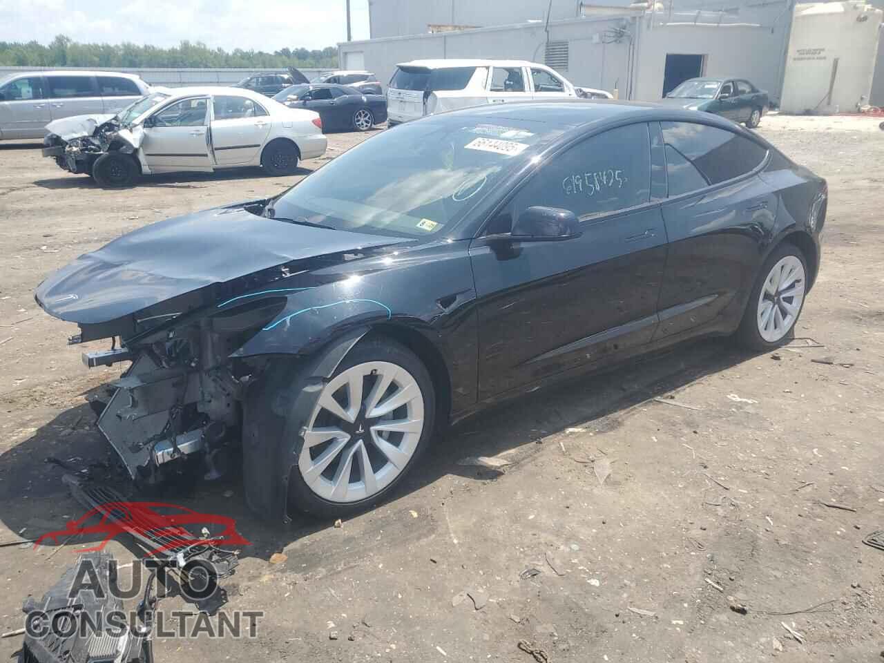 TESLA MODEL 3 2022 - 5YJ3E1EB1NF233540