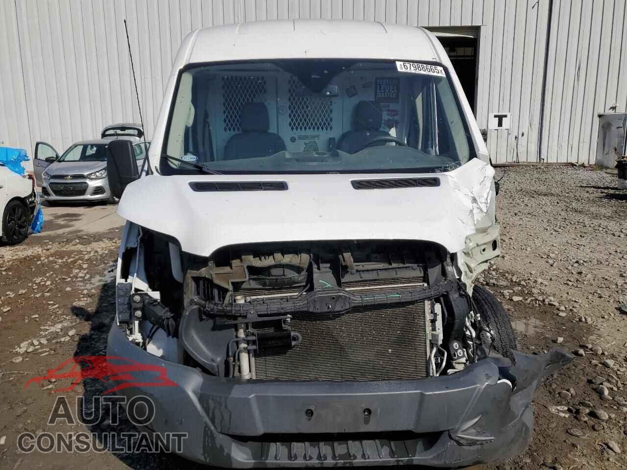 FORD TRANSIT 2018 - 1FTYR2CM0JKA44007