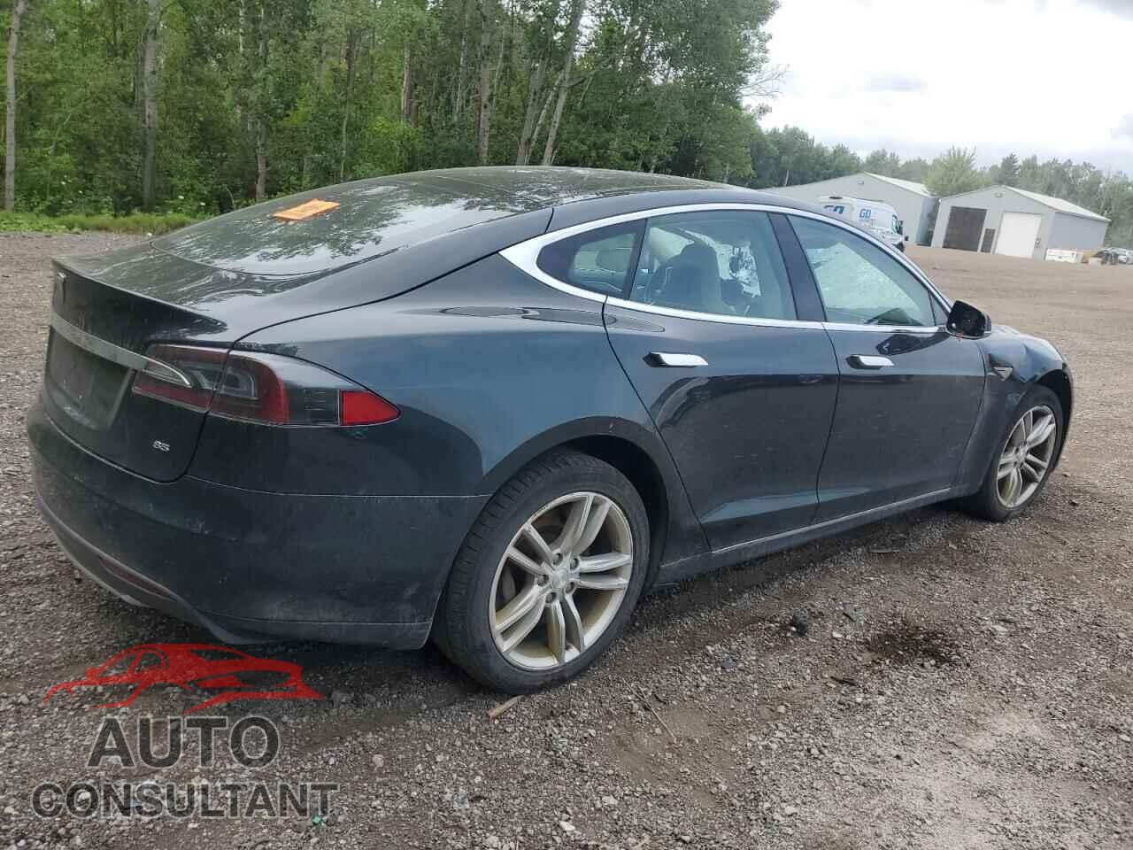 TESLA MODEL S 2013 - 5YJSA1DN8DFP24740