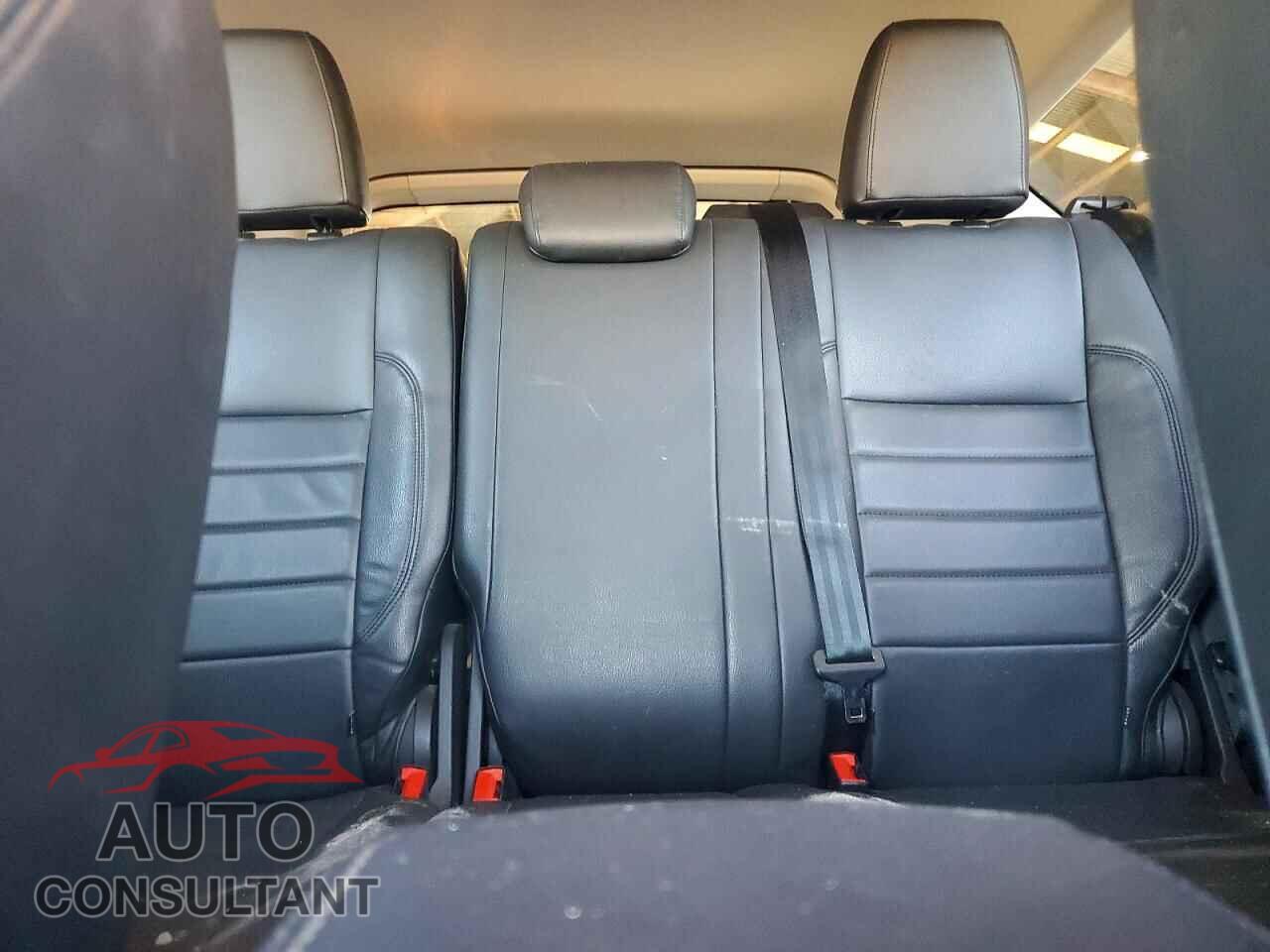 FORD ESCAPE 2018 - 1FMCU0F70JUC67196