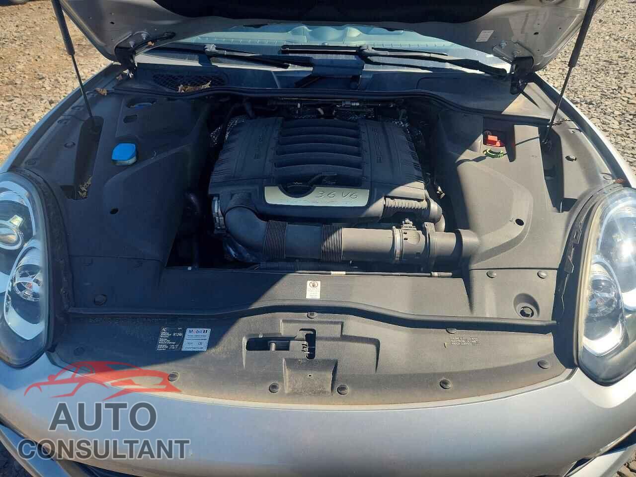 PORSCHE CAYENNE 2016 - WP1AA2A24GLA03956