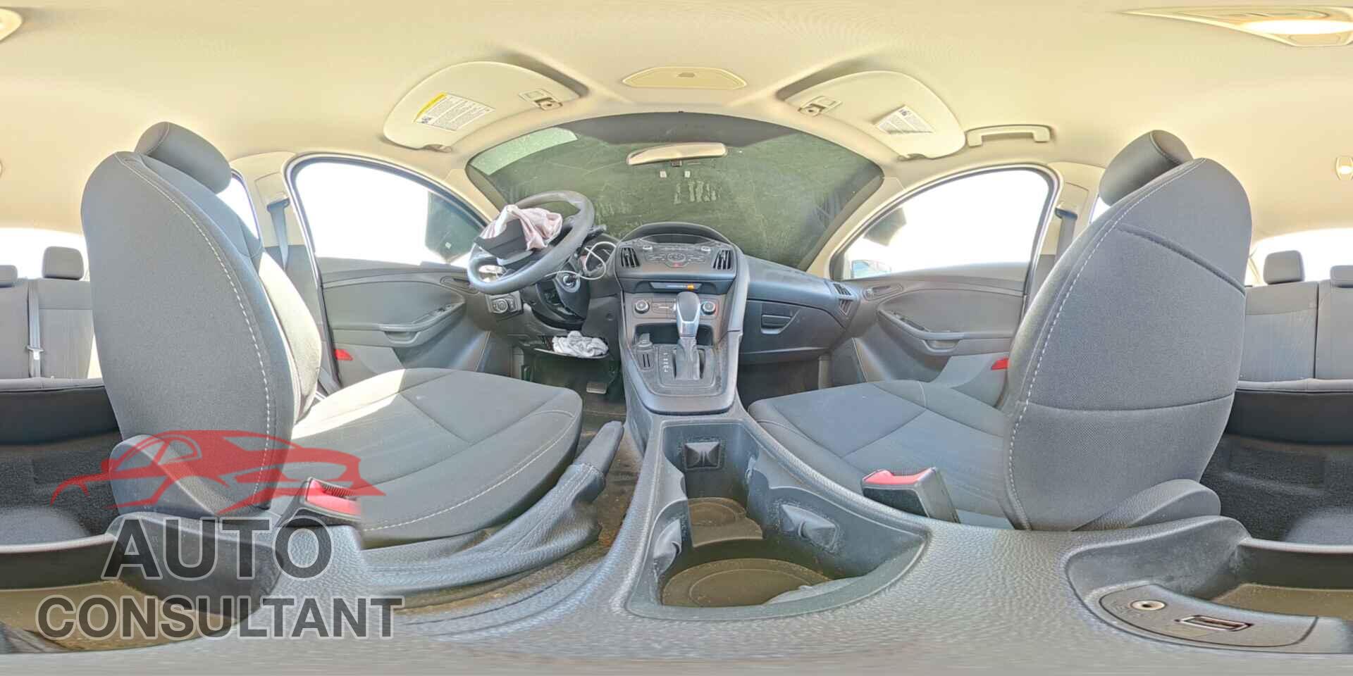 FORD FOCUS 2015 - 1FADP3E25FL310800