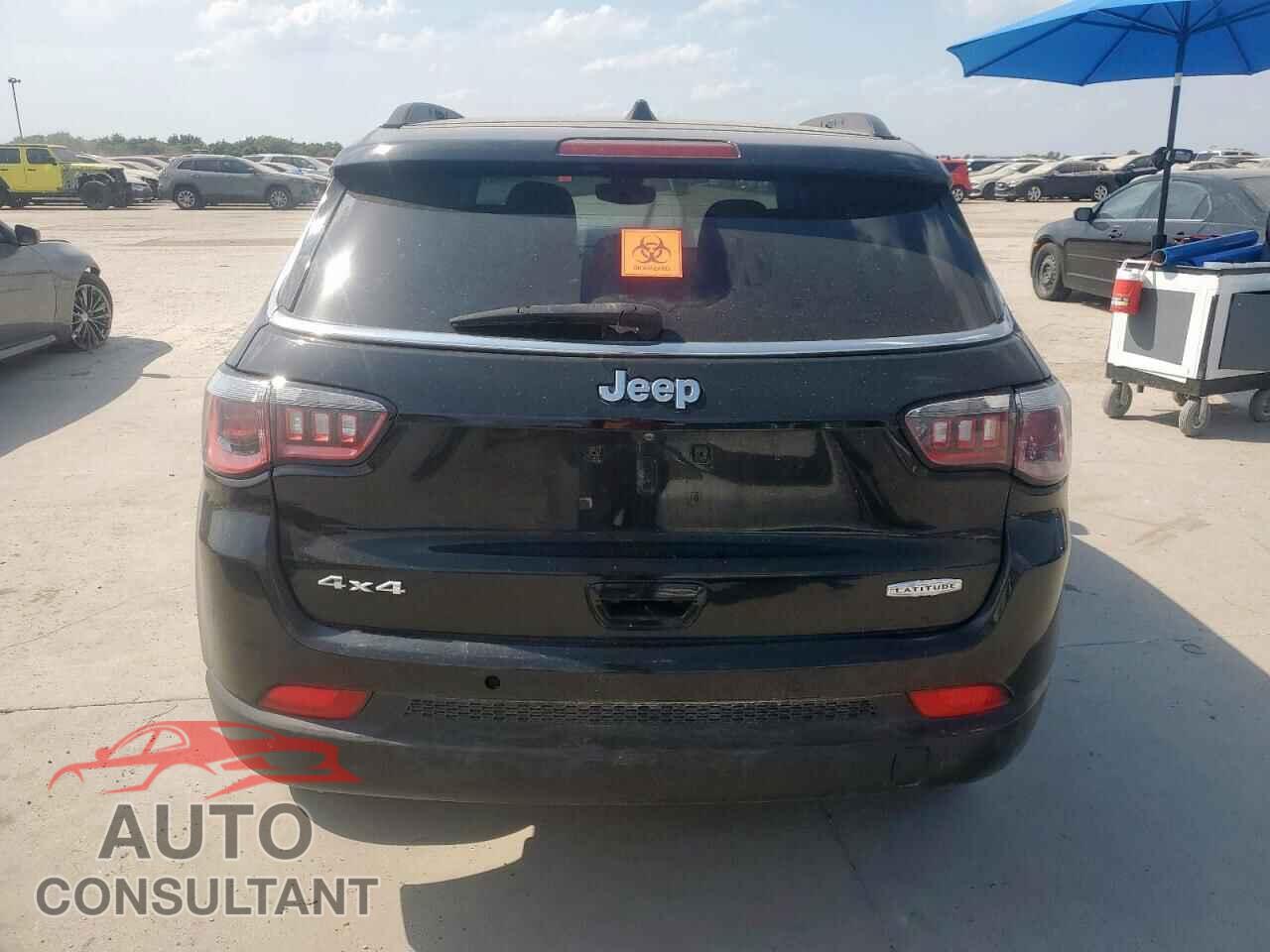 JEEP COMPASS 2018 - 3C4NJDBB5JT222904