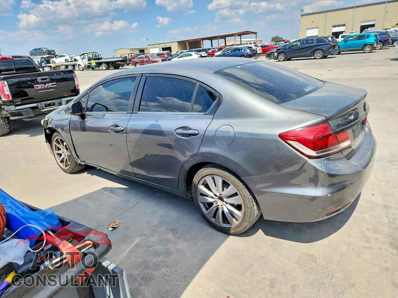 HONDA CIVIC 2013 - 19XFB2F50DE020653