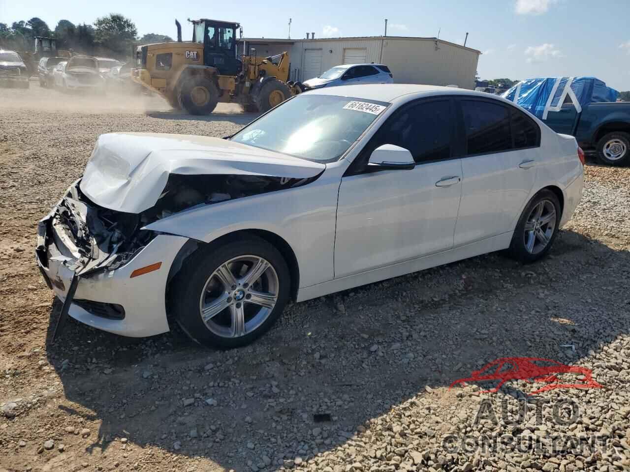 BMW 3 SERIES 2013 - WBA3C1C5XDF440857