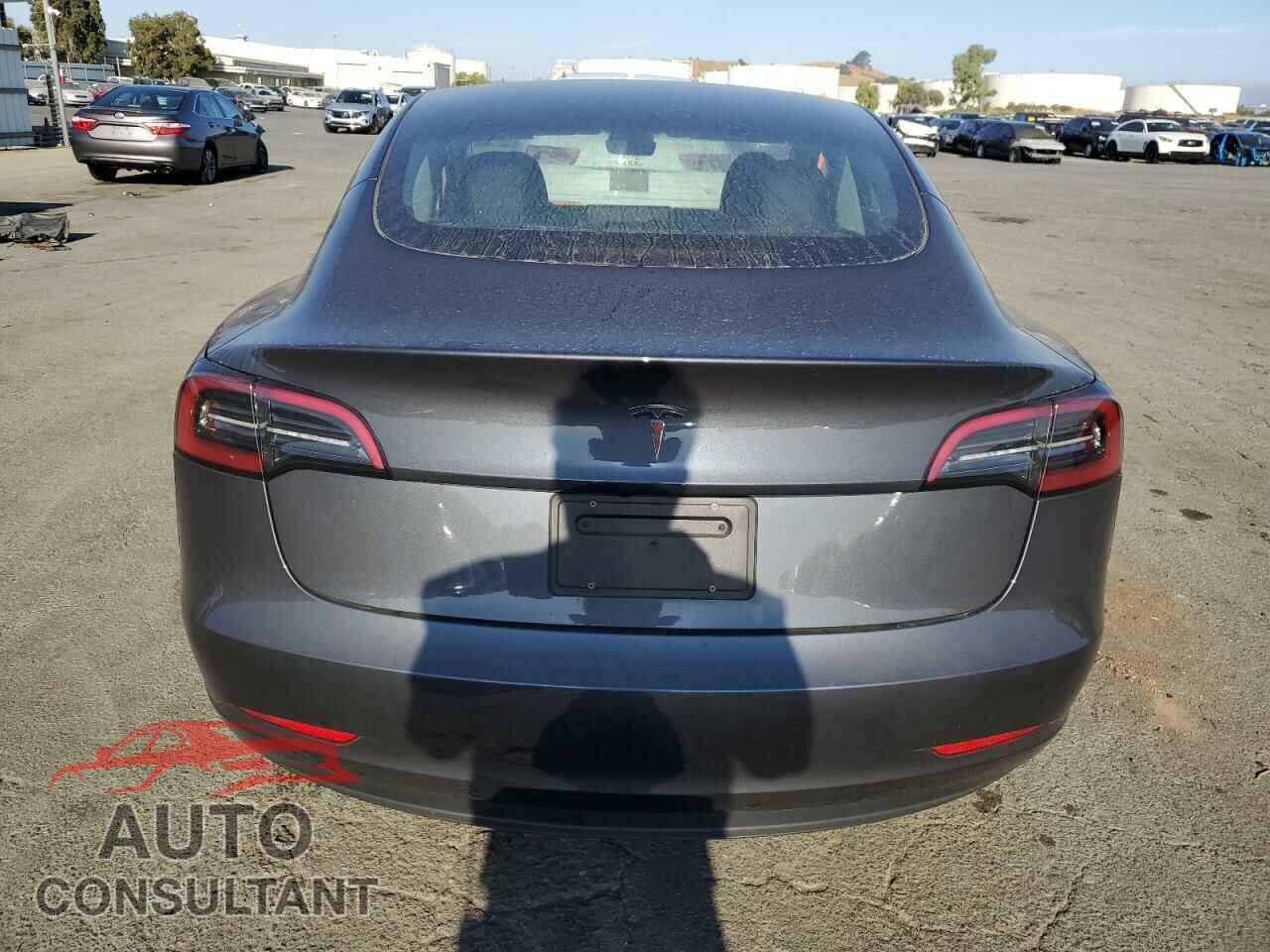 TESLA MODEL 3 2023 - 5YJ3E1EA4PF708866