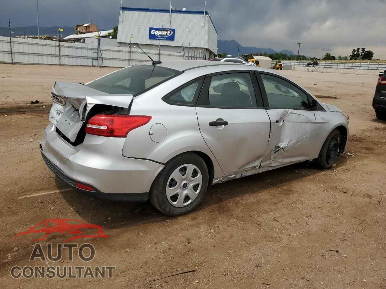 FORD FOCUS 2017 - 1FADP3E21HL244670