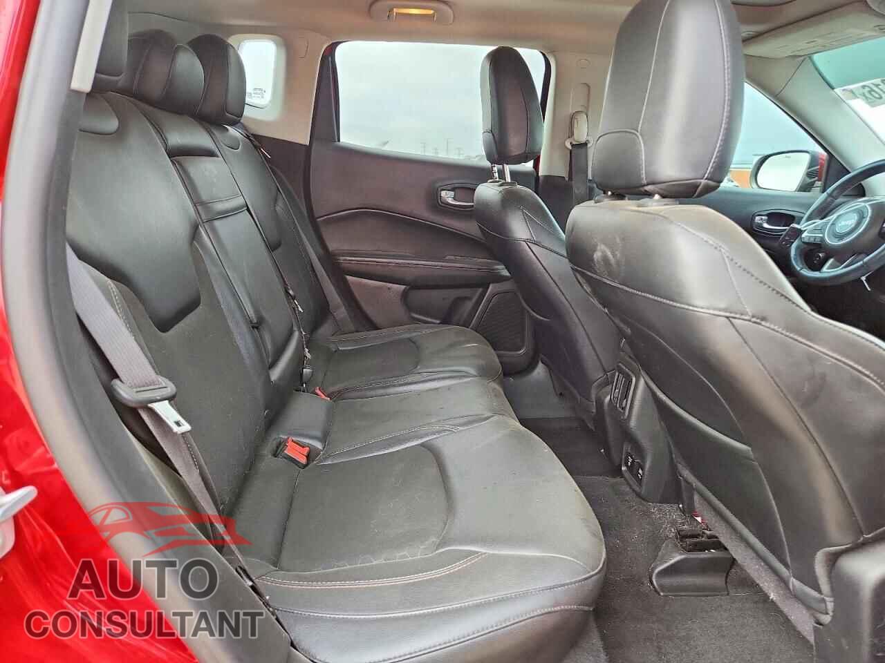 JEEP COMPASS 2018 - 3C4NJDBB4JT117660