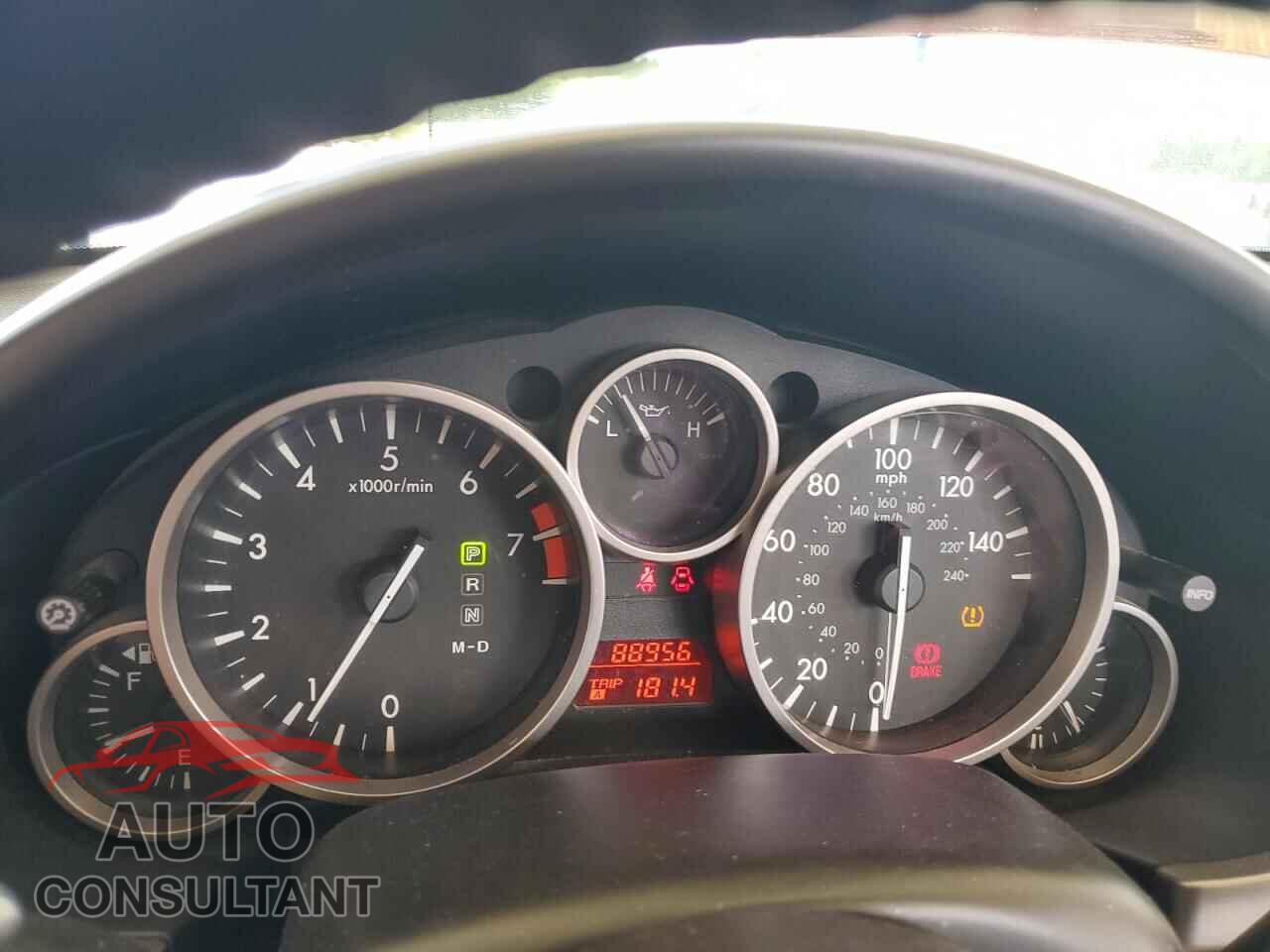 MAZDA MX5 2011 - JM1NC2NF9B0214560