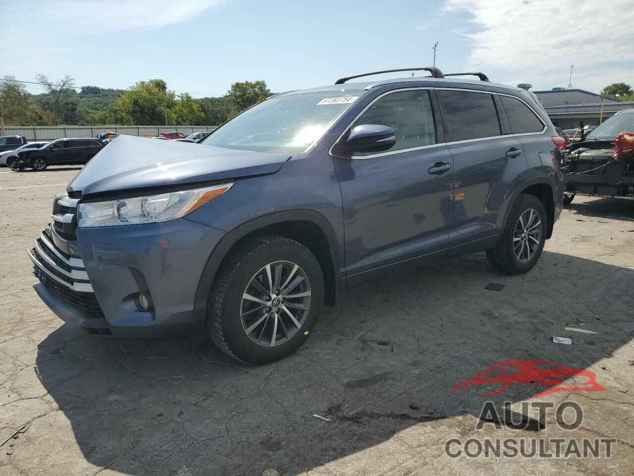 TOYOTA HIGHLANDER 2018 - 5TDJZRFHXJS885558