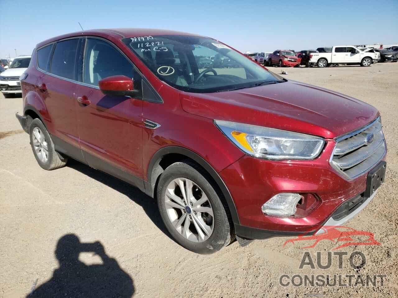 FORD ESCAPE 2017 - 1FMCU0G92HUD44435
