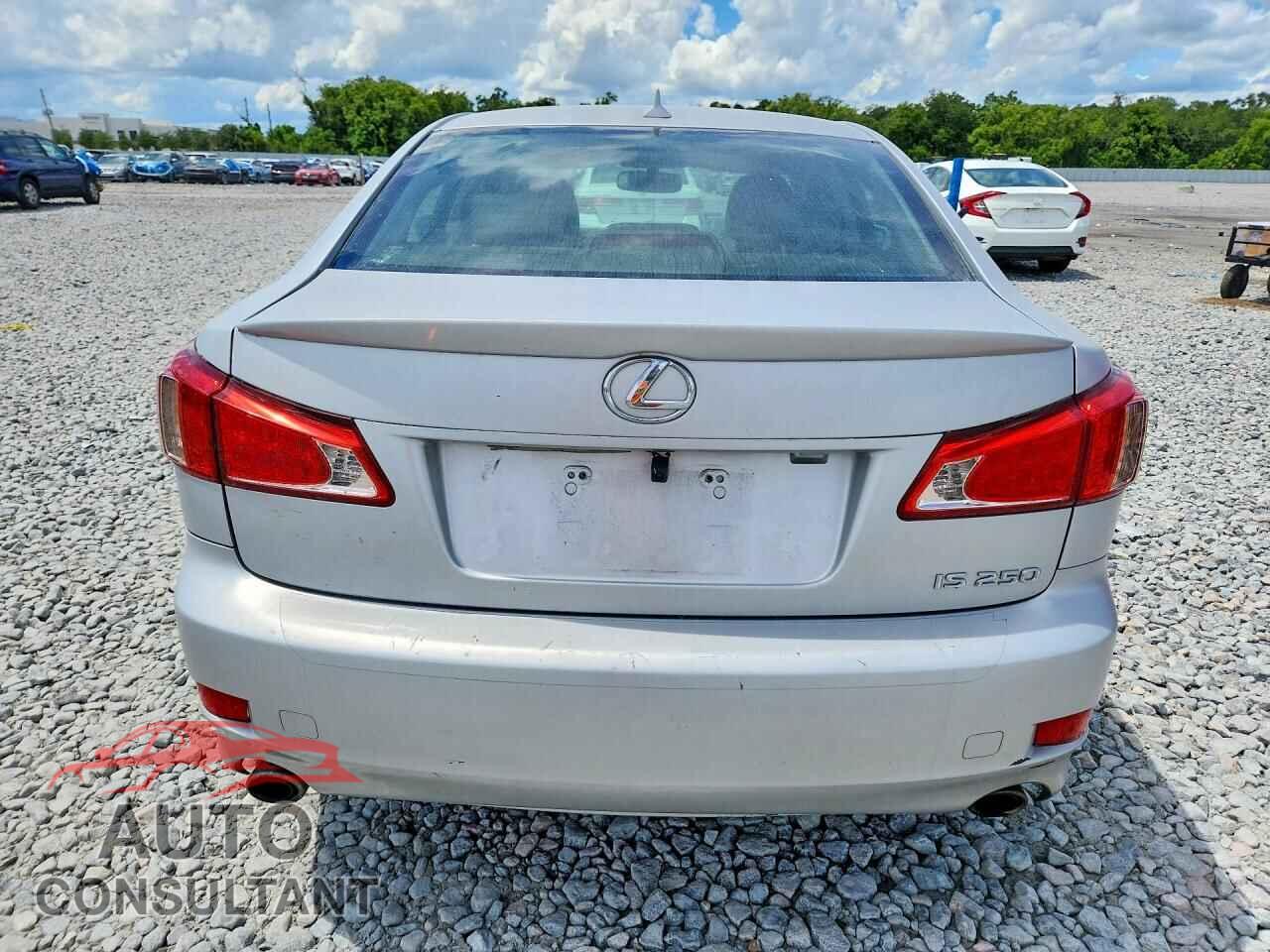 LEXUS IS 2011 - JTHBF5C20B5145495