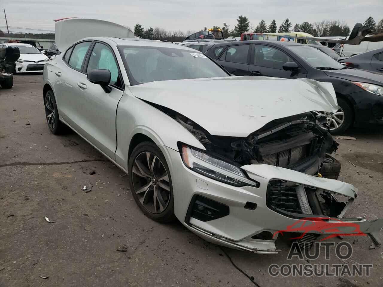 VOLVO S60 2019 - 7JRA22TM7KG007225